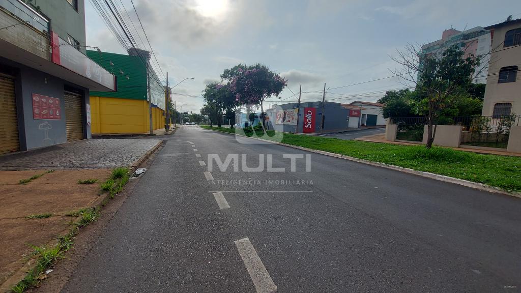Loteamento e Condomínio à venda com 1 quarto, 1618m² - Foto 2