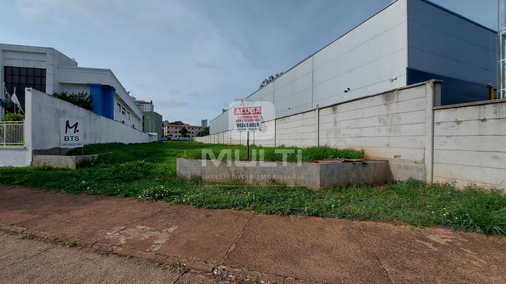 Loteamento e Condomínio à venda com 1 quarto, 1618m² - Foto 4