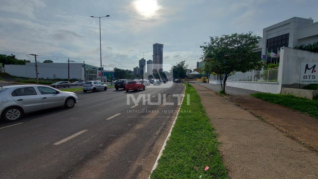 Loteamento e Condomínio à venda com 1 quarto, 1618m² - Foto 6