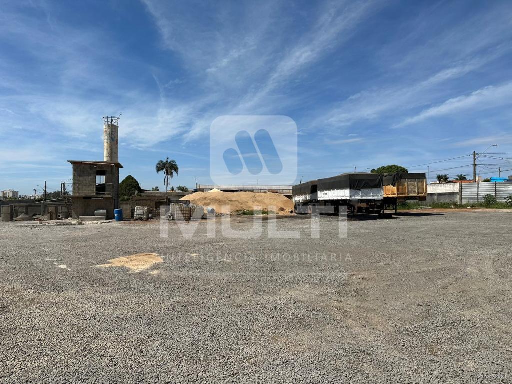 Loteamento e Condomínio à venda com 1 quarto, 8259m² - Foto 3