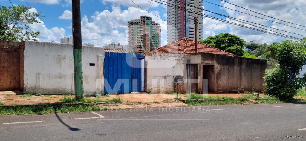Terreno à venda com 1 quarto, 1068m² - Foto 6