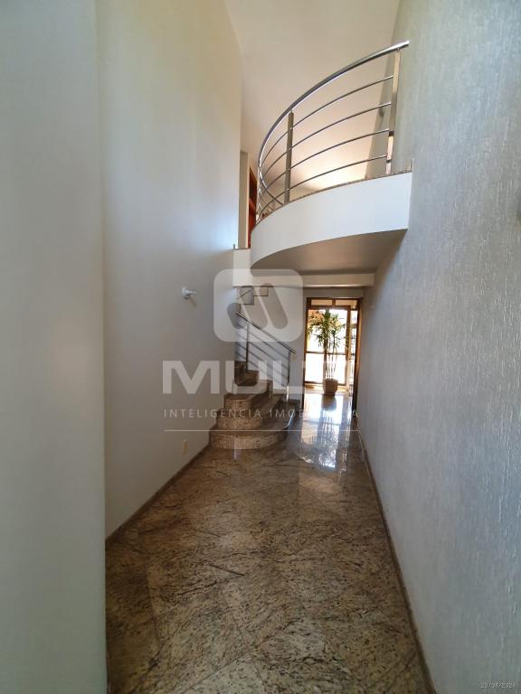 Prédio Inteiro à venda com 7 quartos, 283m² - Foto 1