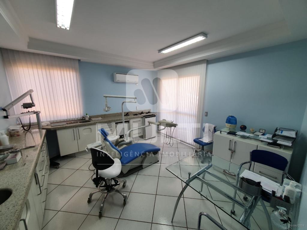 Prédio Inteiro à venda com 7 quartos, 283m² - Foto 19