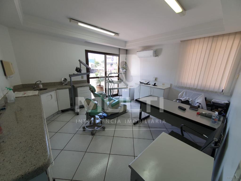 Prédio Inteiro à venda com 7 quartos, 283m² - Foto 20