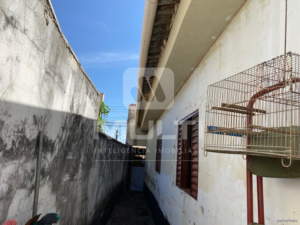 Casa à venda com 3 quartos, 192m² - Foto 9