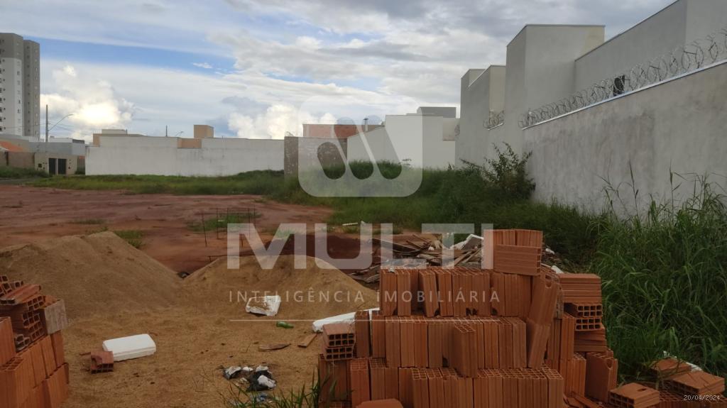 Terreno, 272 m² - Foto 1