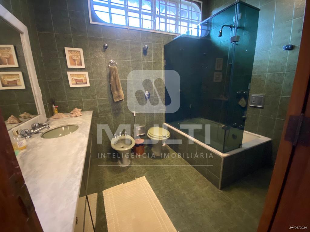 Casa à venda com 4 quartos, 397m² - Foto 11