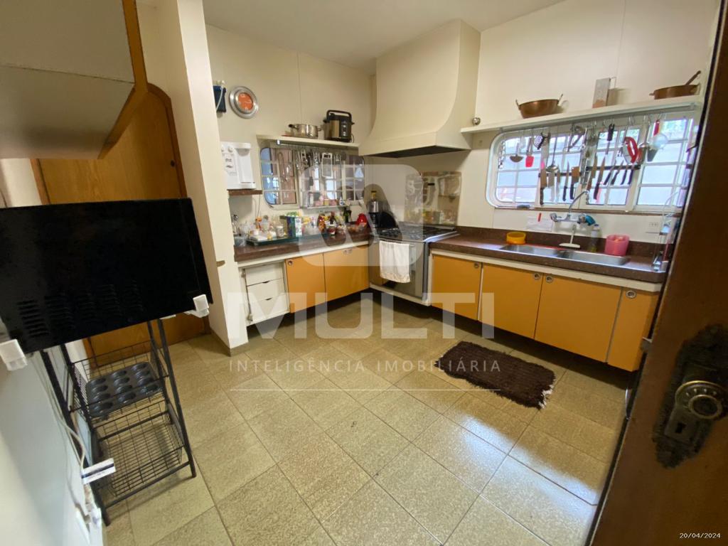 Casa à venda com 4 quartos, 397m² - Foto 15
