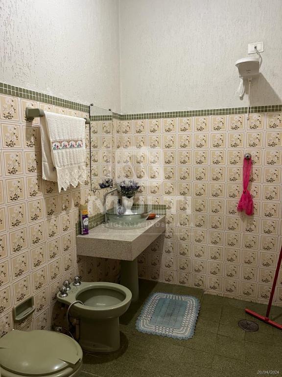 Casa à venda com 4 quartos, 270m² - Foto 10