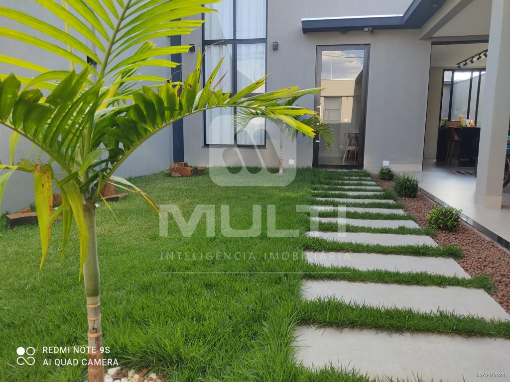 Casa à venda com 3 quartos, 200m² - Foto 2