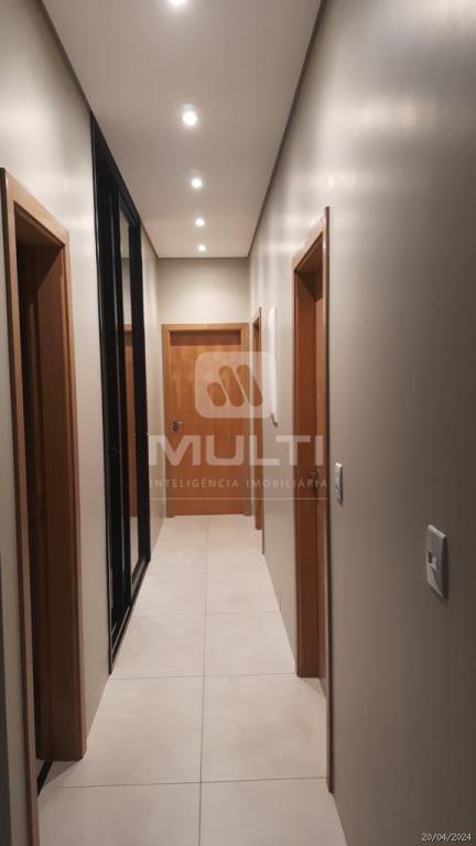 Casa à venda com 3 quartos, 200m² - Foto 7