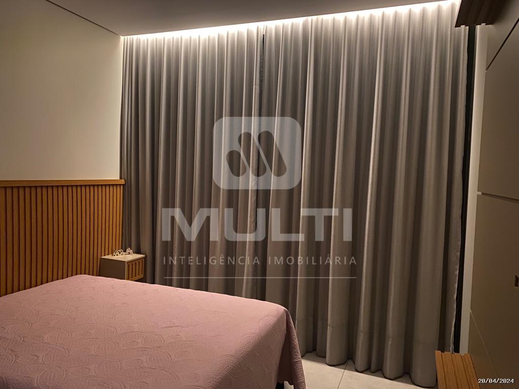 Casa à venda com 3 quartos, 200m² - Foto 10