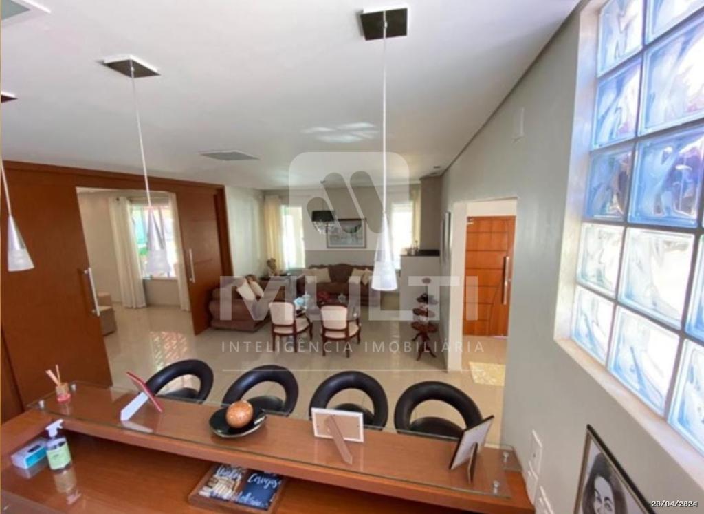Casa à venda com 4 quartos, 500m² - Foto 3