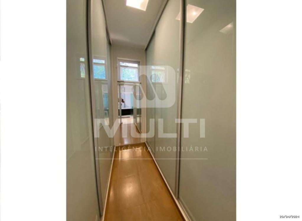Casa à venda com 4 quartos, 500m² - Foto 4