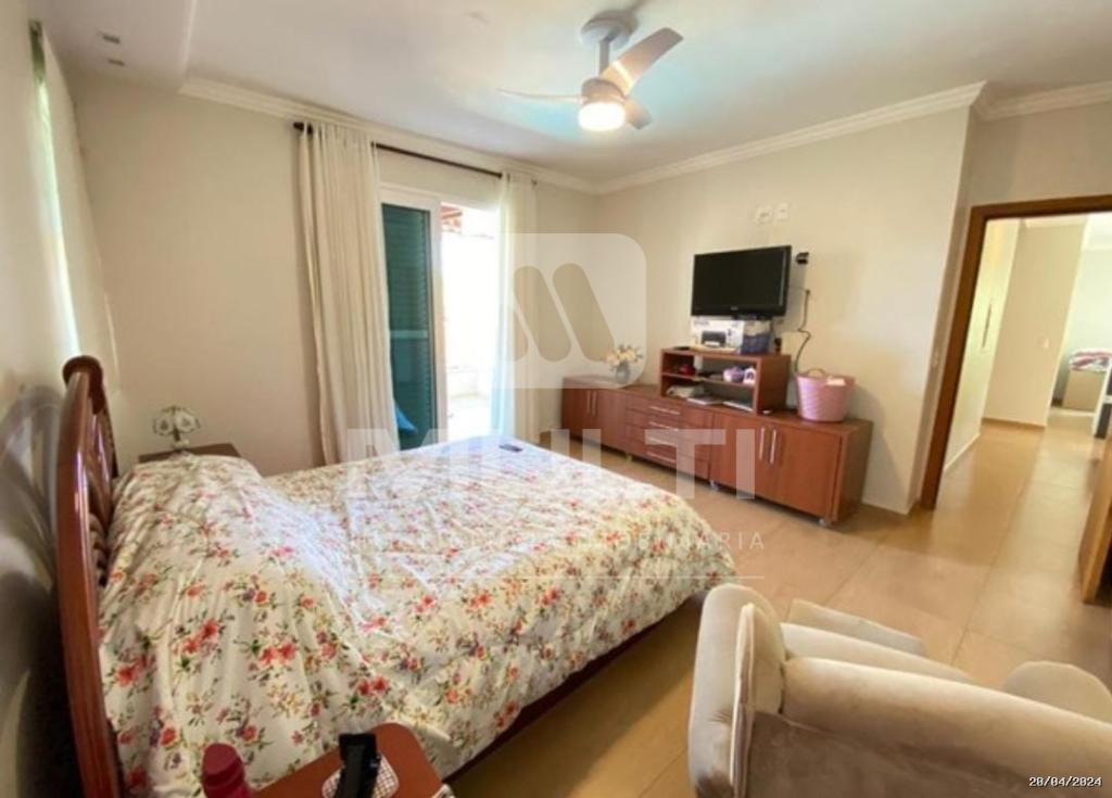 Casa à venda com 4 quartos, 500m² - Foto 5