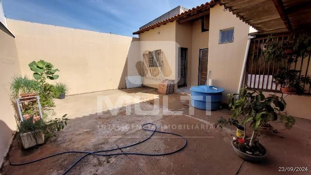 Casa à venda com 3 quartos, 250m² - Foto 9