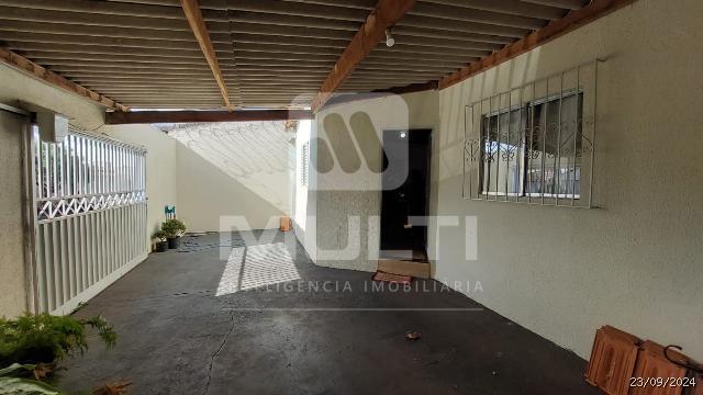 Casa à venda com 3 quartos, 250m² - Foto 15