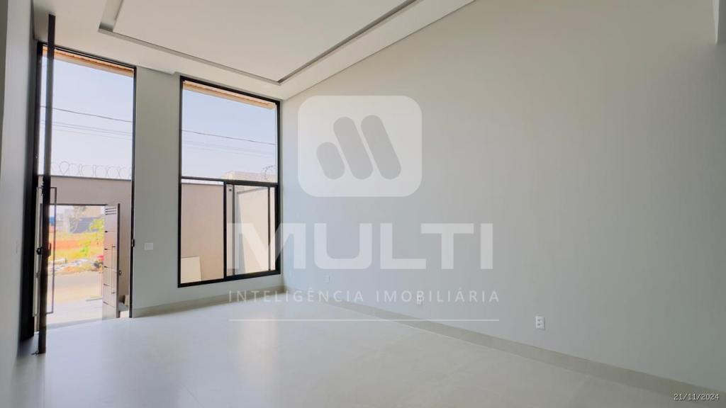 Casa à venda com 3 quartos, 170m² - Foto 2