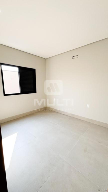 Casa à venda com 3 quartos, 170m² - Foto 11