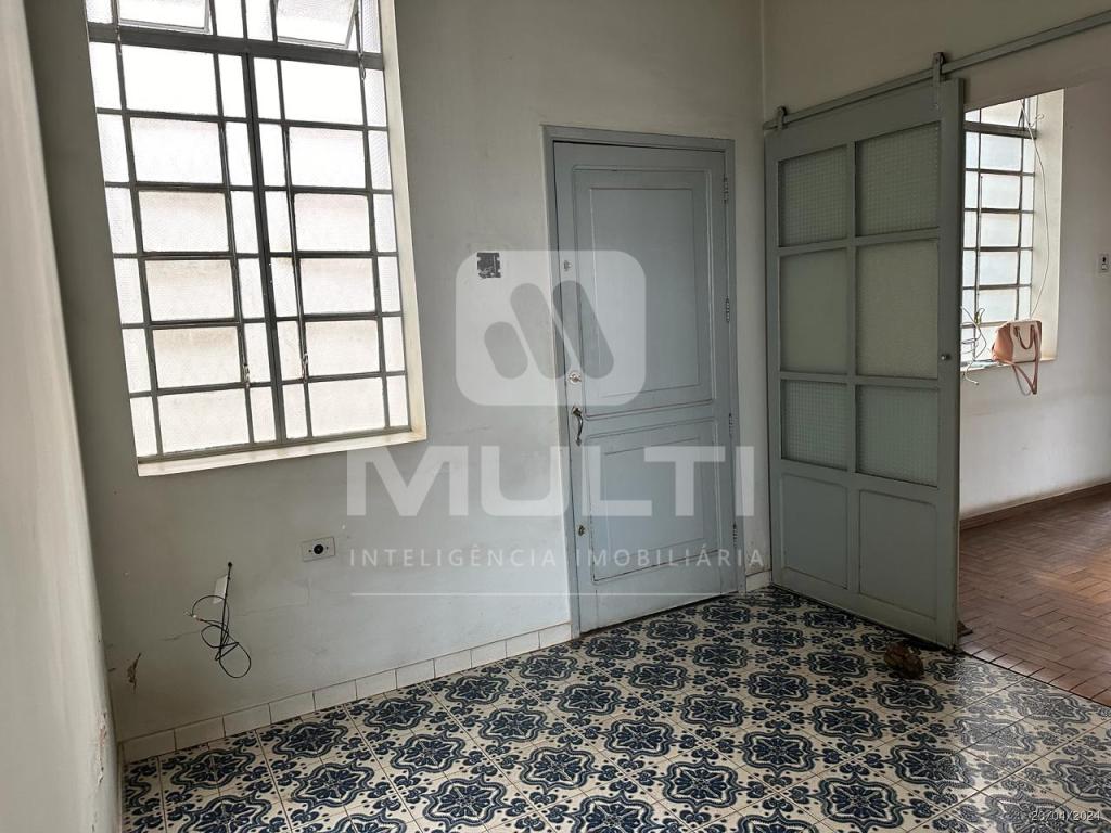 Casa à venda com 3 quartos, 183m² - Foto 11