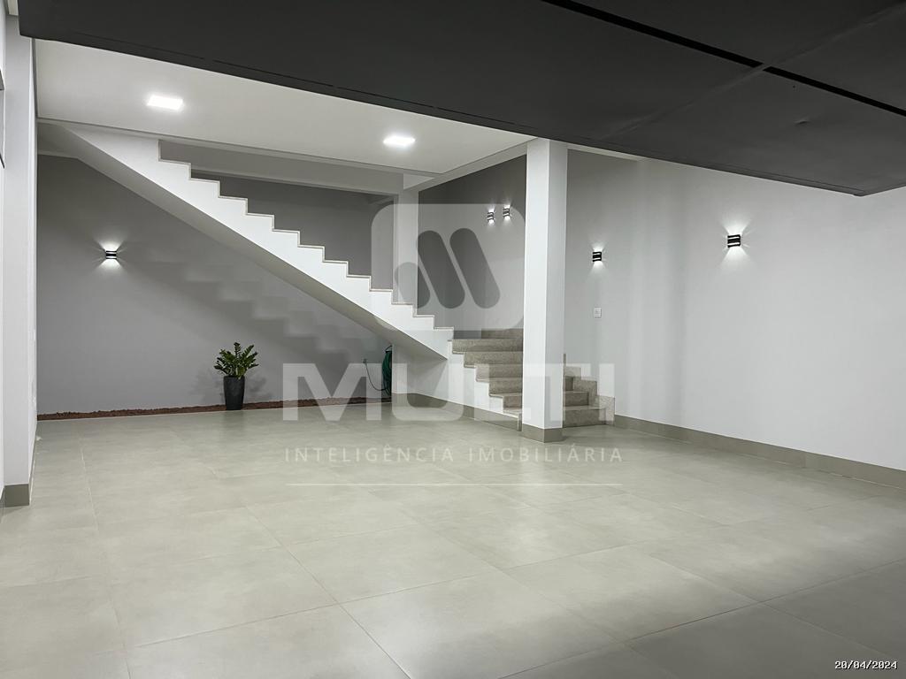 Casa, 3 quartos, 438 m² - Foto 3