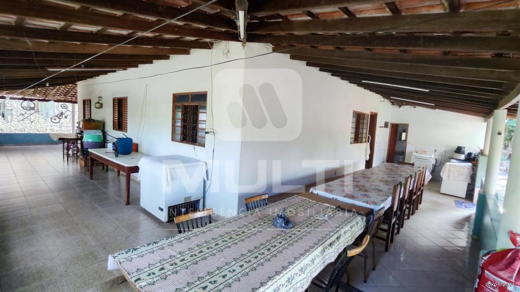 Chácara à venda com 4 quartos, 266m² - Foto 15
