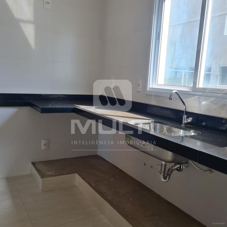 Apartamento à venda com 3 quartos, 107m² - Foto 5