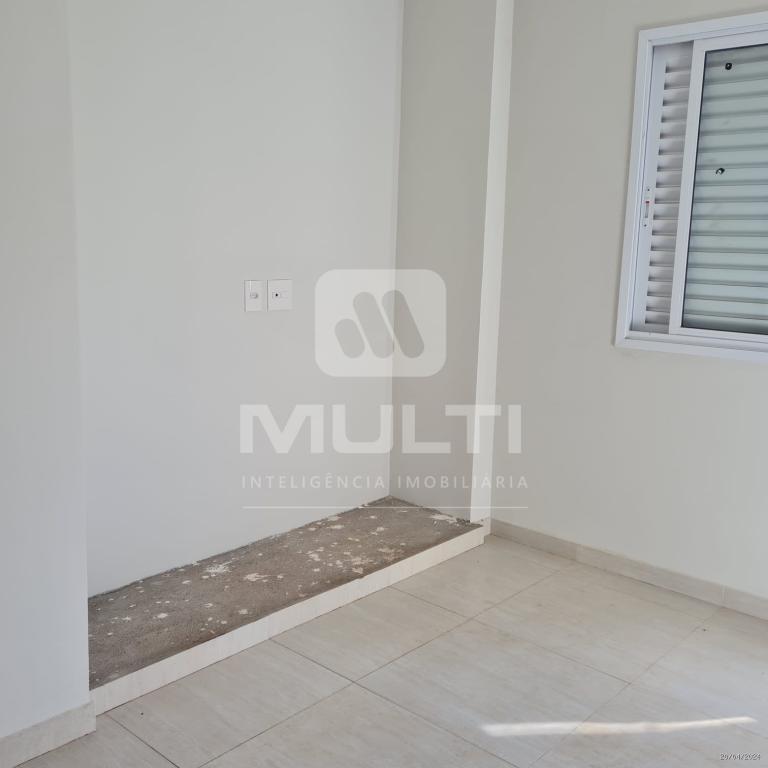 Apartamento à venda com 3 quartos, 107m² - Foto 12