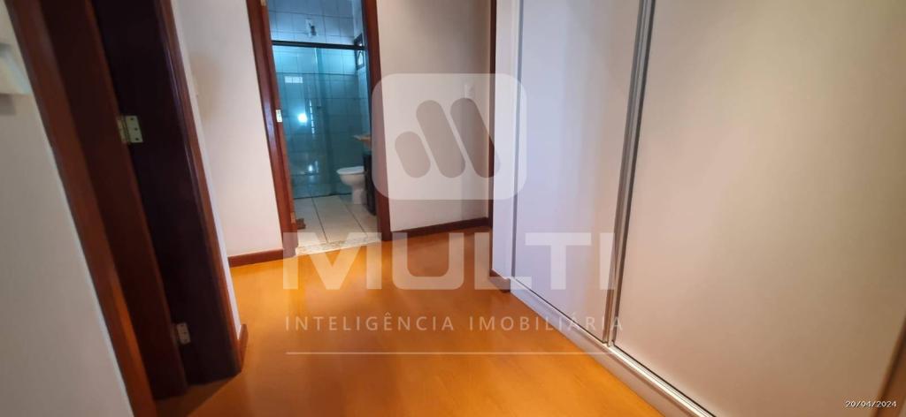 Casa à venda com 4 quartos, 262m² - Foto 10