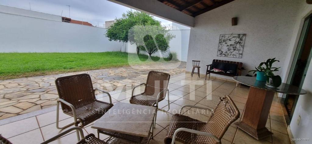 Casa à venda com 4 quartos, 262m² - Foto 21