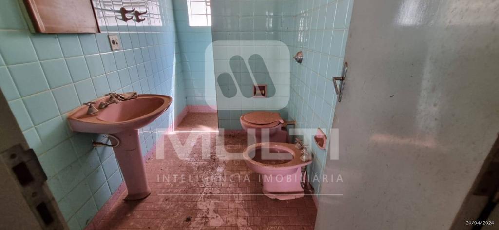 Casa à venda com 3 quartos, 166m² - Foto 6