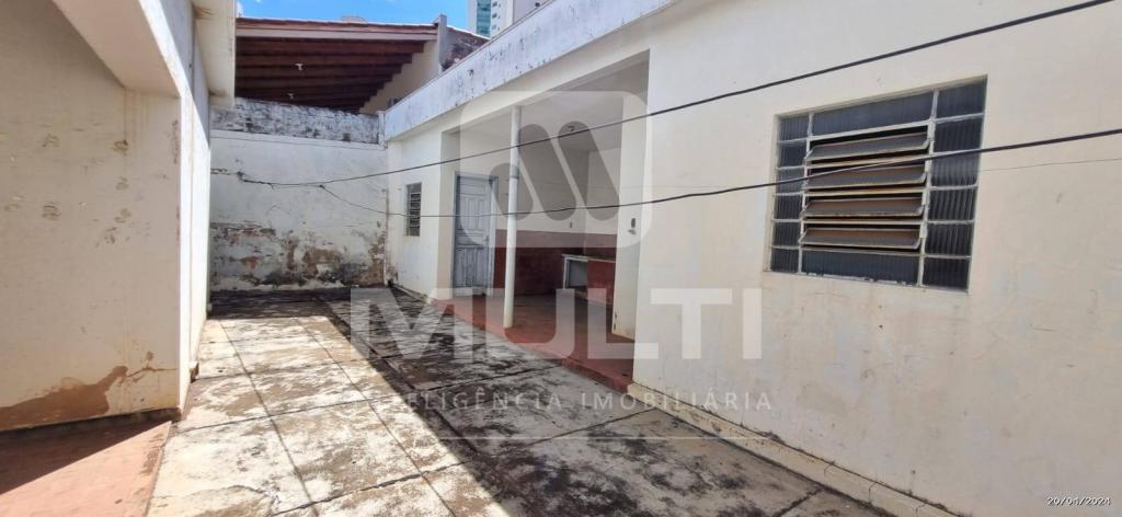 Casa à venda com 3 quartos, 166m² - Foto 8