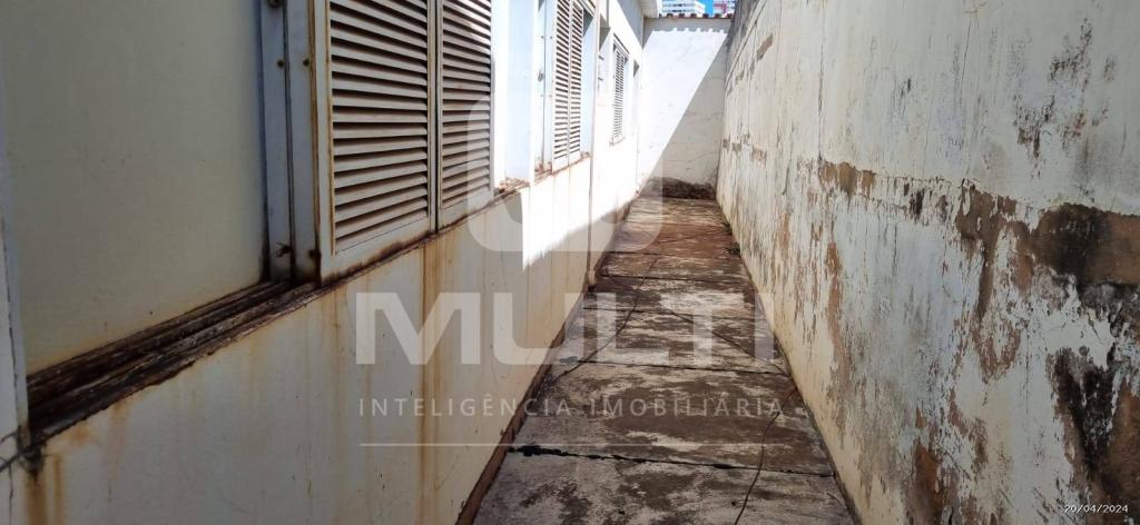 Casa à venda com 3 quartos, 166m² - Foto 10