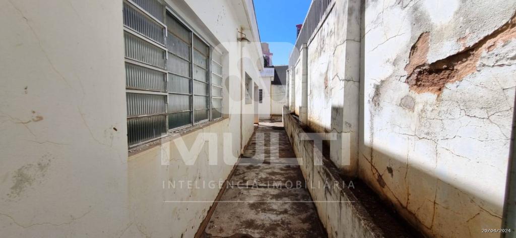 Casa à venda com 3 quartos, 166m² - Foto 11