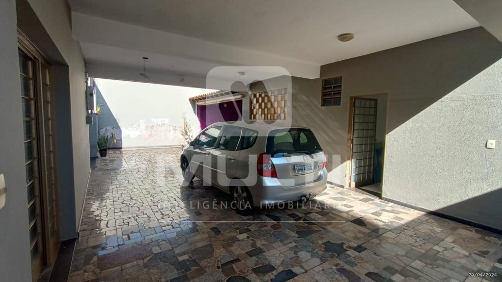 Casa à venda com 3 quartos, 234m² - Foto 19