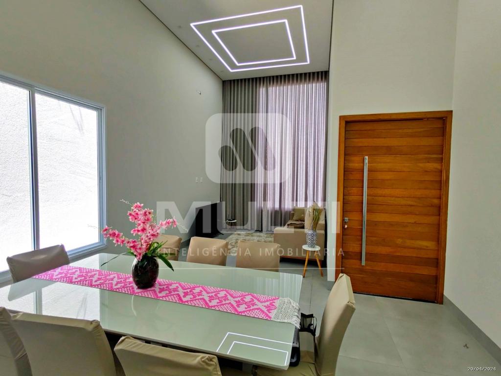 Casa, 3 quartos, 207 m² - Foto 3