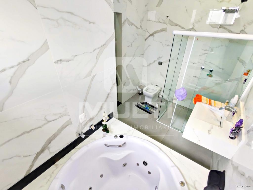 Casa, 3 quartos, 207 m² - Foto 11