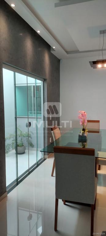 Casa à venda com 3 quartos, 186m² - Foto 6