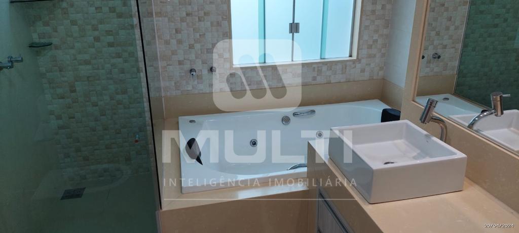 Casa à venda com 3 quartos, 186m² - Foto 56