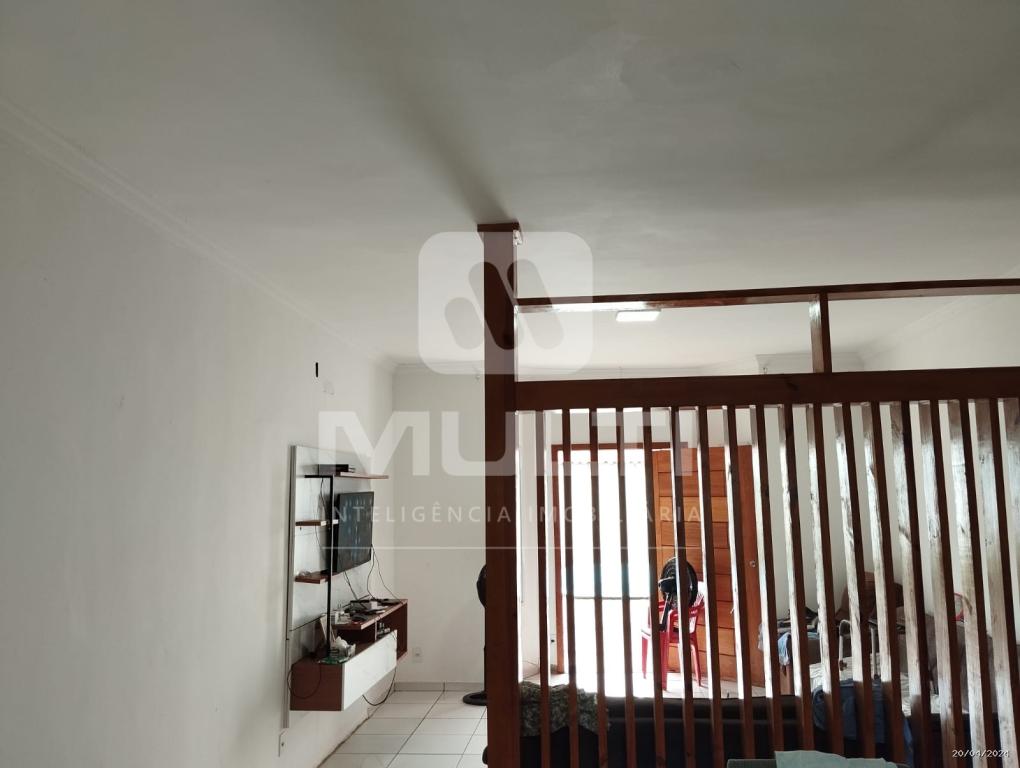 Casa à venda com 3 quartos, 200m² - Foto 5