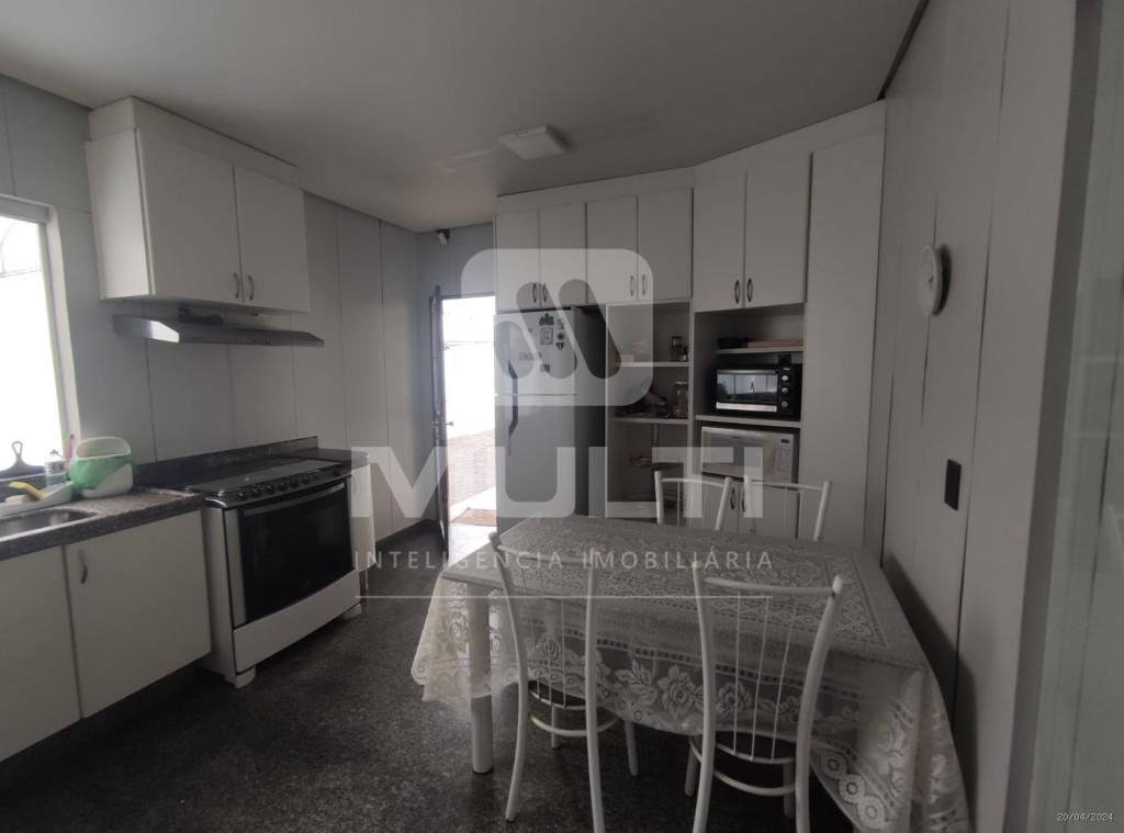 Casa à venda com 4 quartos, 402m² - Foto 8