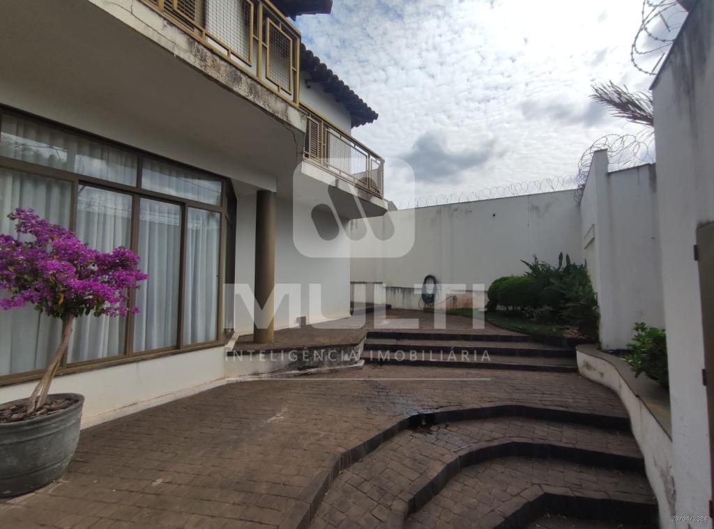 Casa à venda com 4 quartos, 402m² - Foto 32