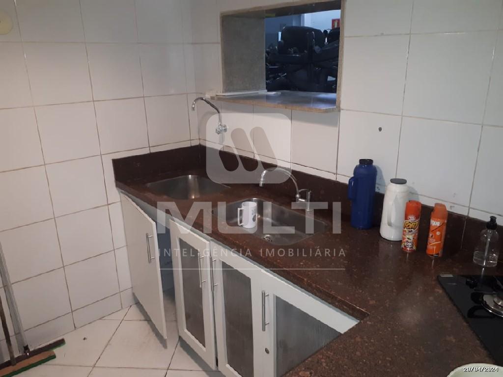 Prédio Inteiro à venda com 1 quarto, 640m² - Foto 20