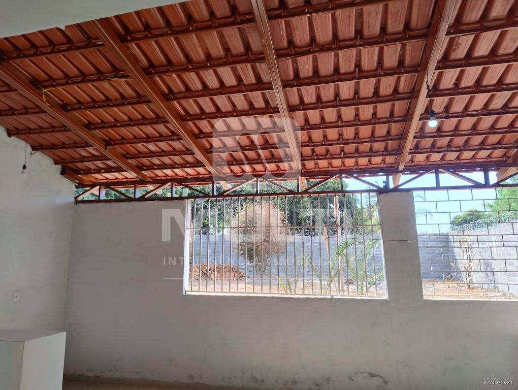 Chácara à venda com 3 quartos, 200m² - Foto 6