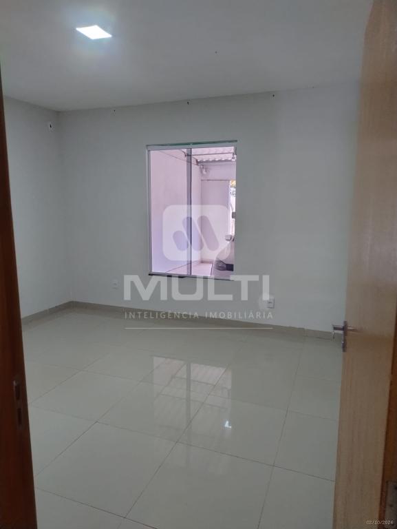 Chácara à venda com 3 quartos, 200m² - Foto 9
