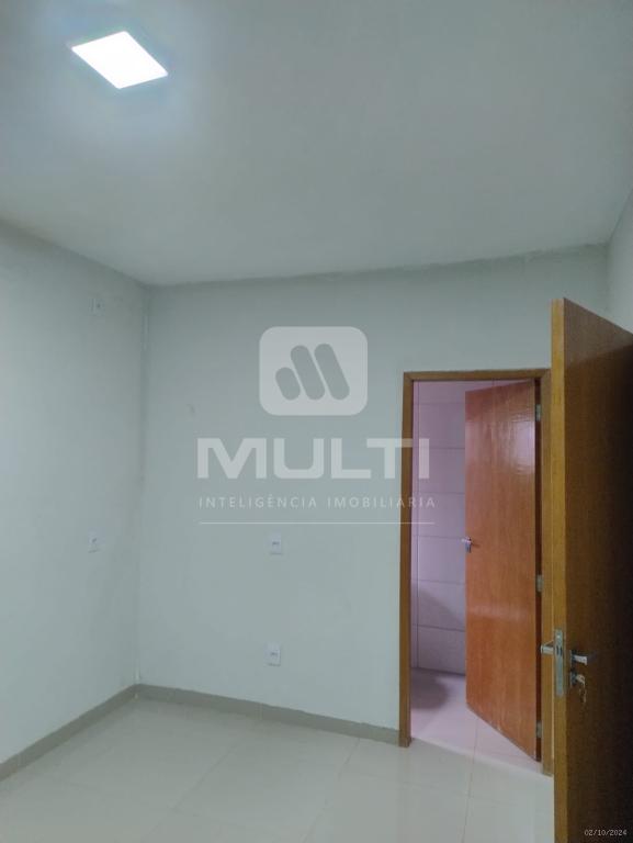 Chácara à venda com 3 quartos, 200m² - Foto 11