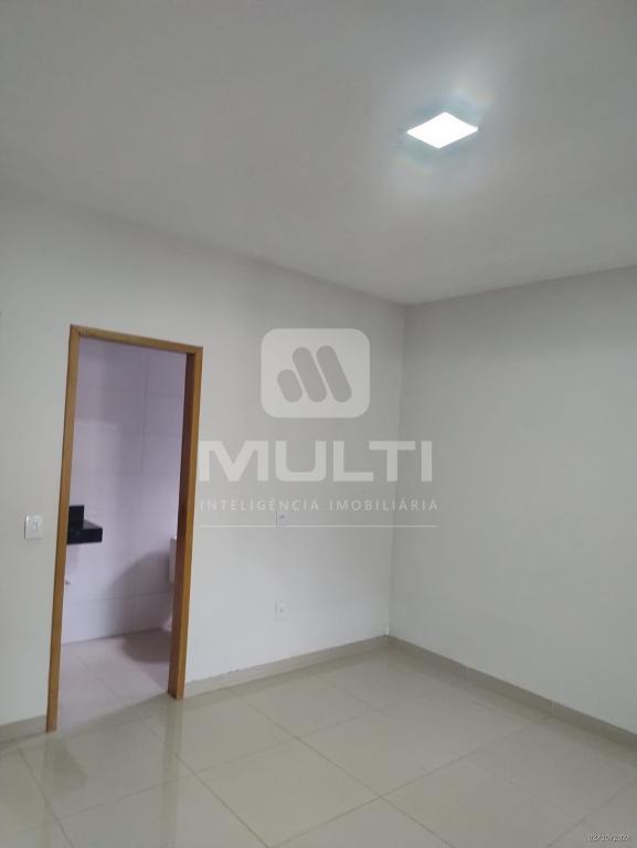 Chácara à venda com 3 quartos, 200m² - Foto 12