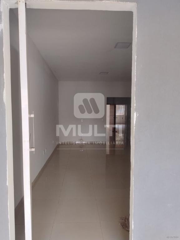 Chácara à venda com 3 quartos, 200m² - Foto 18