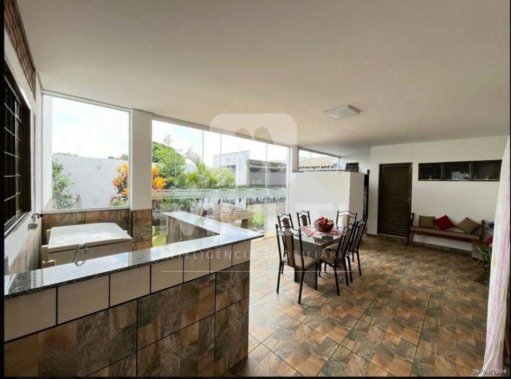 Casa à venda com 4 quartos, 162m² - Foto 11