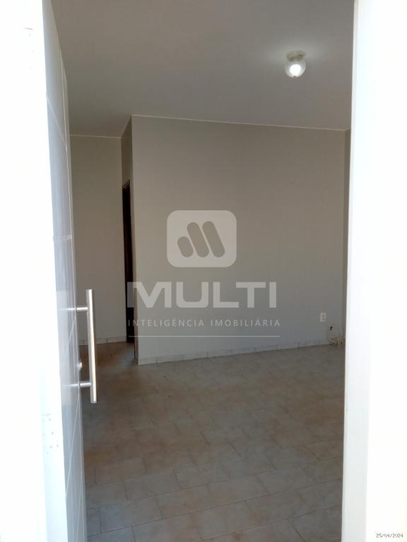 Casa à venda com 2 quartos, 100m² - Foto 10